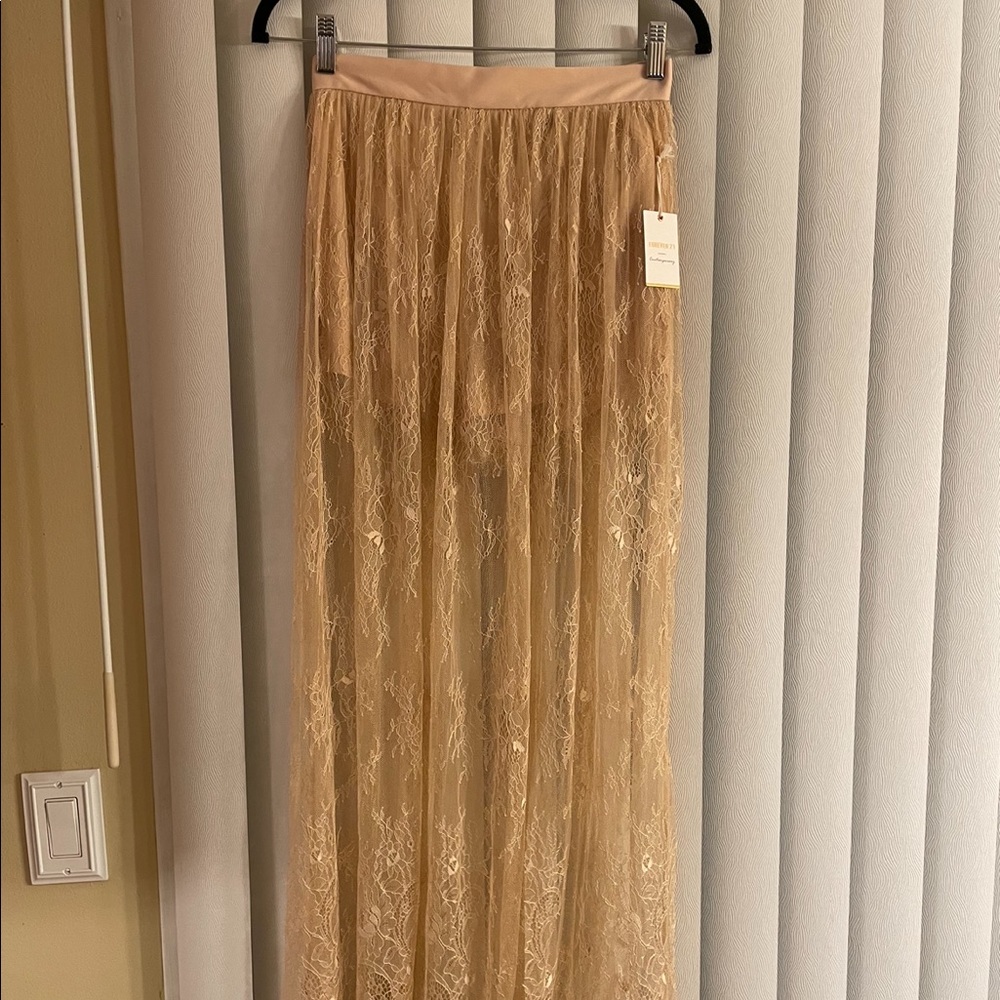 Lace overlay short/skirt combo